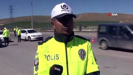 Vatandaşı trafik kuralları konusunda bilgilendirdiler