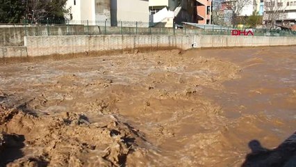 Video herunterladen: Erzurum Oltu Çayı'nın Debisi 5 Kat Arttı