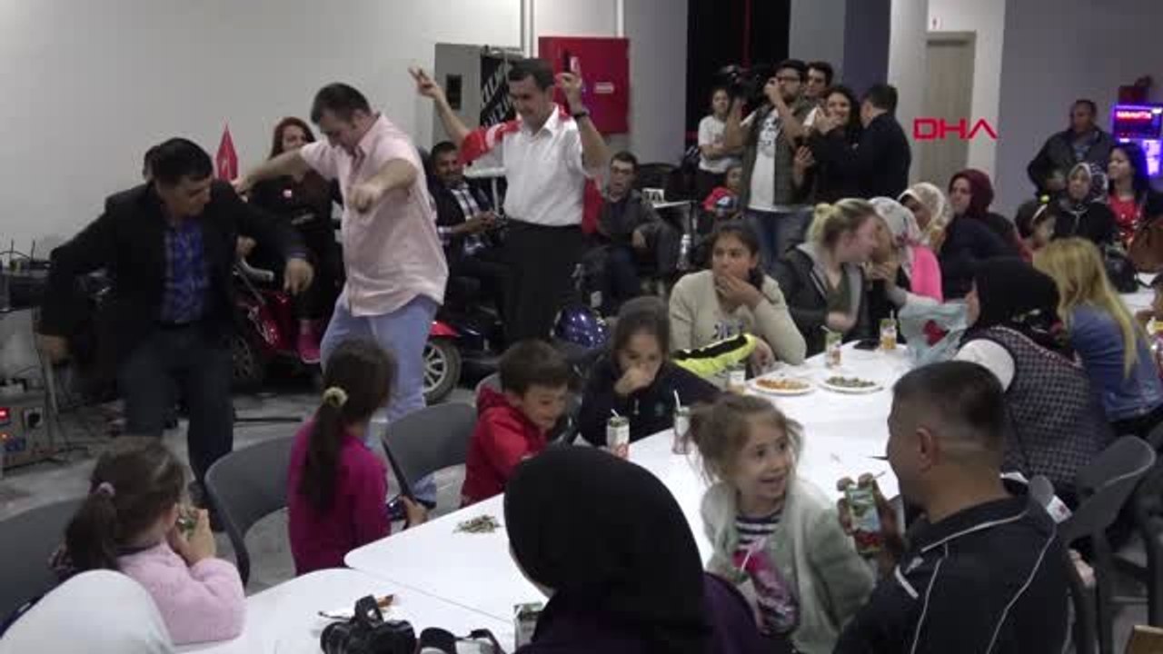 Afyonkarahisar'da Engelliler İçin Asker Gecesi