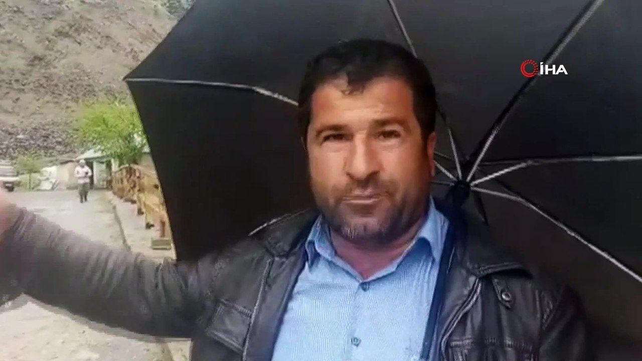 Hakkari-Çukurca karayolu sel suları altında kaldı