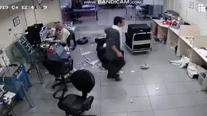 Bursa Şirketinden 50 Bin Lira Çalan Güvenlik Görevlisi Gece Kulübünde Yakalandı