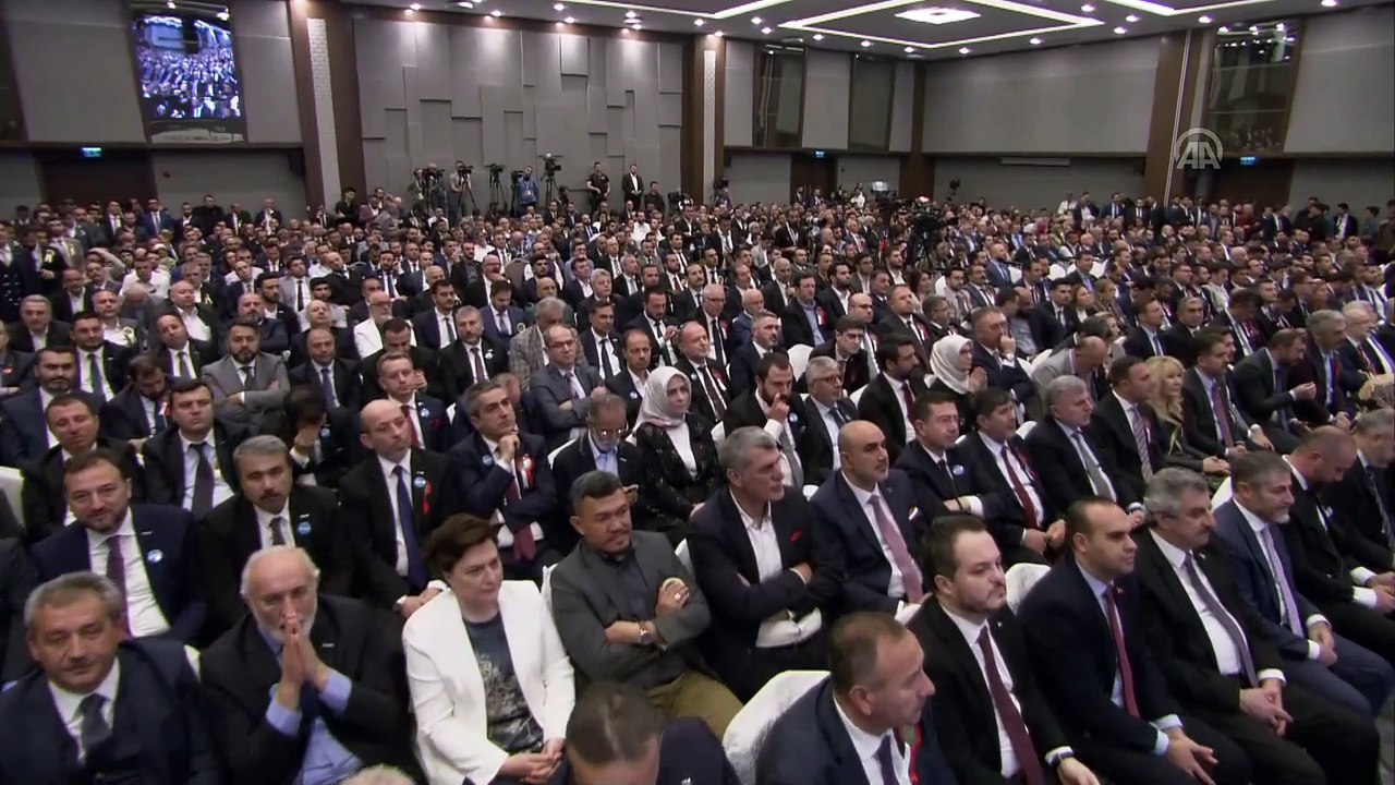 Cumhurbaşkanı Erdoğan: Azez'de bir yüzbaşımız şehit oldu, bir binbaşımız yaralı. Şehidimize Allah'tan rahmet, ailesine, milletimize başsağlığı diliyorum - İSTANBUL