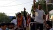 Delhi CM Arvind Kejriwal, slapped by man during roadshow in Delhi अरविंद केजरीवाल को फिर पड़ा थप्पड़