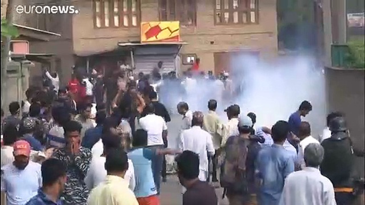 Kaschmir: Indien verhängt Ausgangssperre nach erneuten Protesten