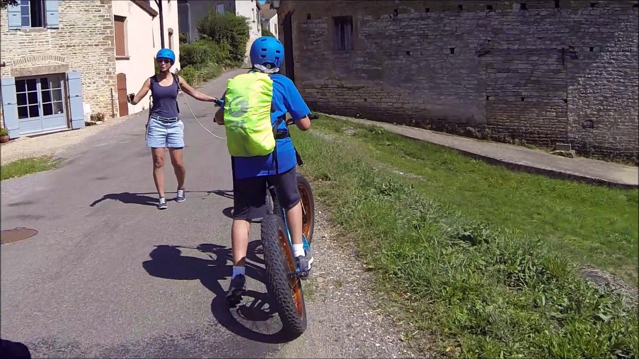 En trottinette électrique dans le Tournugeois... en mode tout-terrain