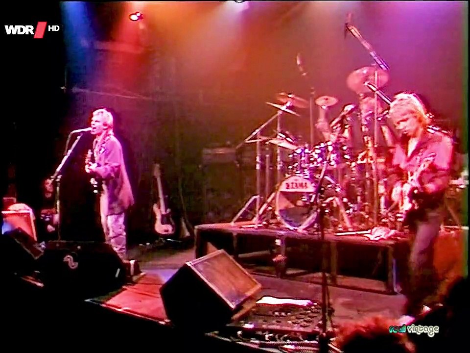 So Lonely - The Police (1980) analog