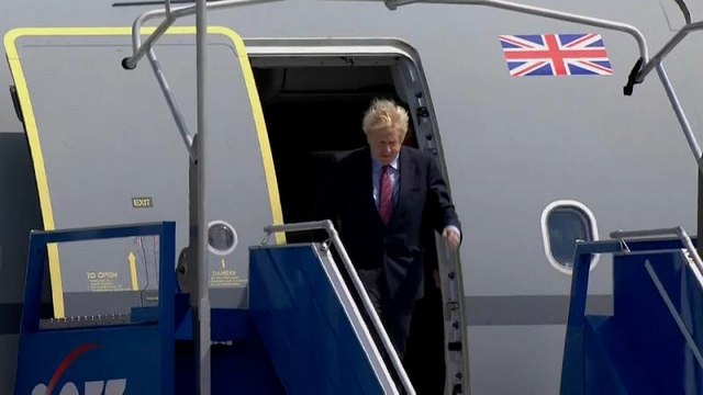 Monito del premier Johnson alla UE: Via il backstop o Brexit senza accordo