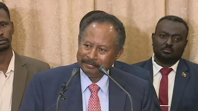 تعيين حمدوك يتوج مطالب ثوار السودان بعد عزل البشير