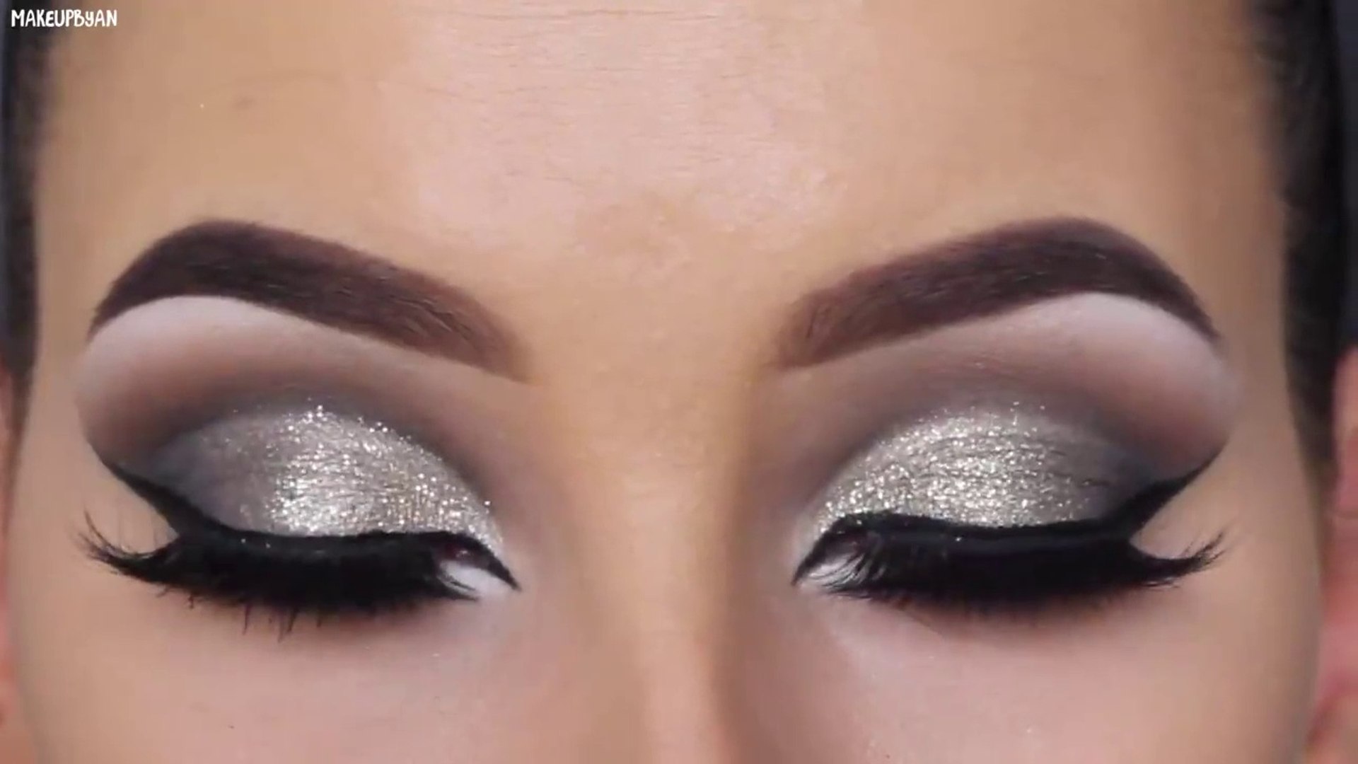 glitter cut crease eye makeup