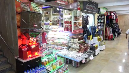 Bursa'da bu alt geçide girenler saatlerce vakit geçiriyor