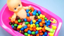 Baby Doll Colors Candy Bathtime Play with M-M Hidden Colors Surprise Toys Capsule Eggs