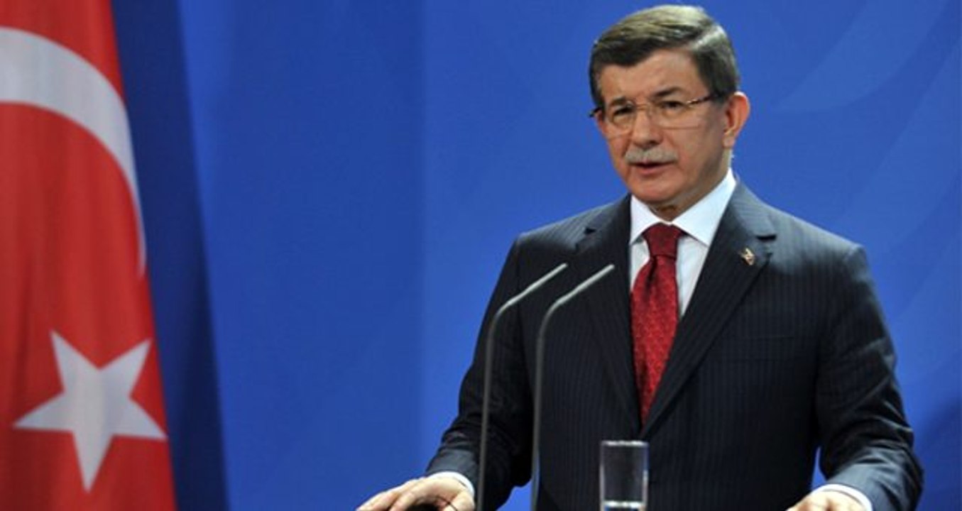 Yakın çevresine göre Ahmet Davutoğlu'nun hedefinde MHP, Binali Yıldırım ve HDP var