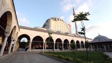 "İlme dayalı yeni bir uyanışa şahit oluyoruz" (1)