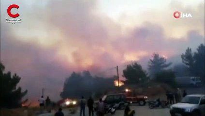 Adayı alevler kapladı! 5 otel tahliye edildi