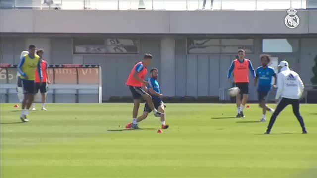 El Real Madrid continúa preparándose para enfrentarse al Real Sociedad