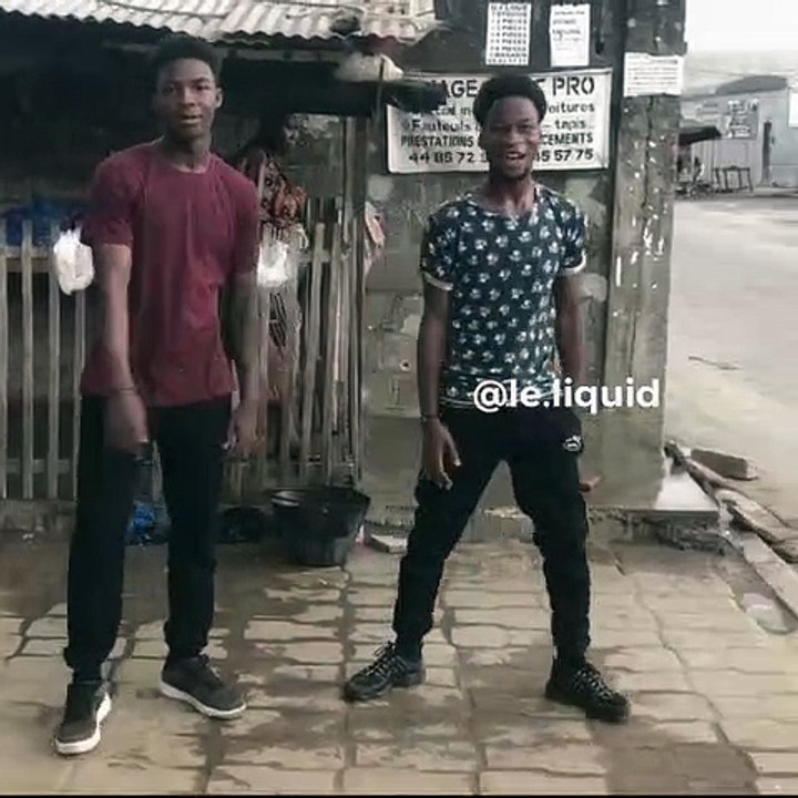 Un léger freestyle de ces talentueux danseurs ivoiriens. A voir absolument !