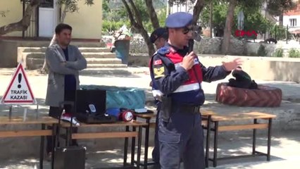 Manisa Alaşehir'de Öğrencilere Jandarmadan Trafik Eğitimi