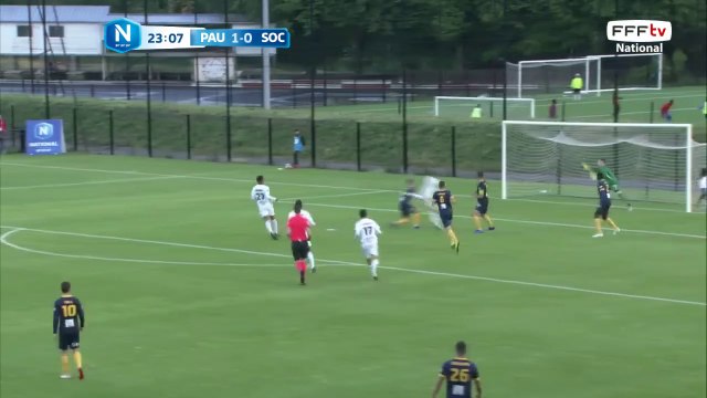 Très bon centre de ABBAS mais la reprise de l'attaquant passe au dessus.