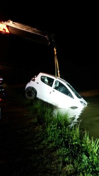 Il se jette à l'eau pour sauver un automobiliste de la noyade