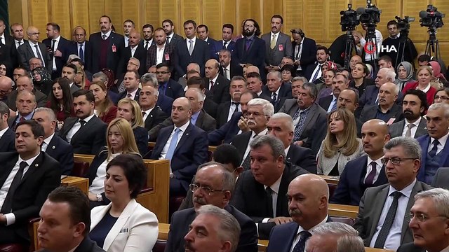 MHP lideri Bahçeli: “YSK’nın vermiş olduğu kararı alenen karalamak, çarpıtmak, darbe olduğunu söylemek, kurul üyelerine çete üyesi, hukuk cinayeti işlediler gibi itham ve iftiralarda bulunmak kirli bir ağızdır, yanlı bir bakıştır, yanlış b