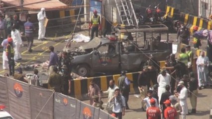 Al menos 8 muertos y 25 heridos en ataque suicida en templo sufí en Pakistán