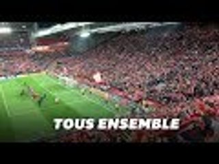 Le stade de Liverpool reprend en chœur "You'll never walk alone"