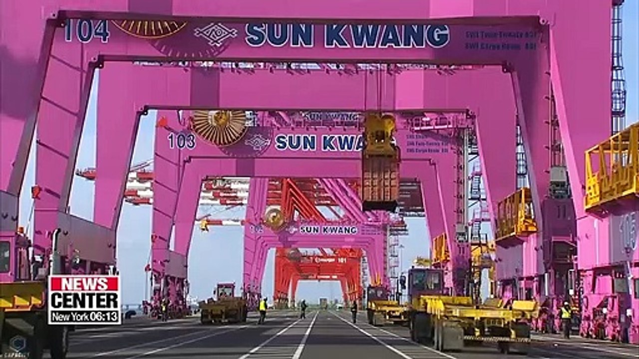 Gov't unveils new measures to support small and mid-sized firms' online exports