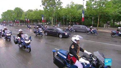 Emmanuel Macron commémore la victoire du 8 mai 1945 à Paris