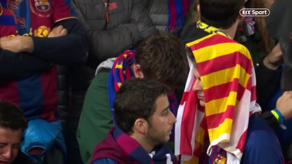 Les fans de Liverpool chantent après la victoire contre le FC Barcelone en demi finale de la ligue des champions 2019