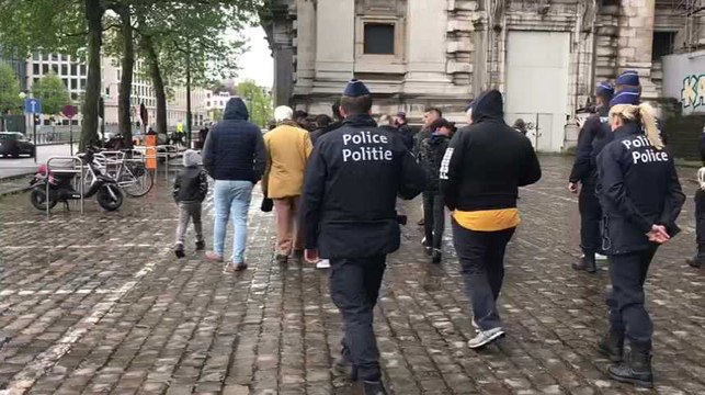 Des Gitans manifestent devant le palais de justice de Bruxelles