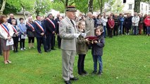 La commune de Sainte Alvère reçoit la croix de guerre, 70 ans après l'avoir obtenue