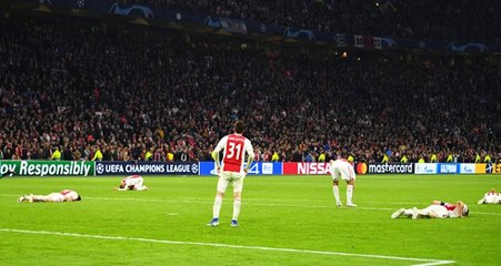 90+5'te Gol Yiyen Ajaxlı Oyuncular Yıkıldı!