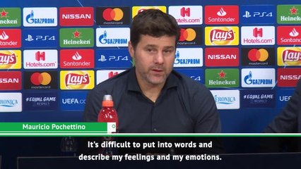 Video herunterladen: Pochettino refuses to answer question about Harry Kanes's fitness