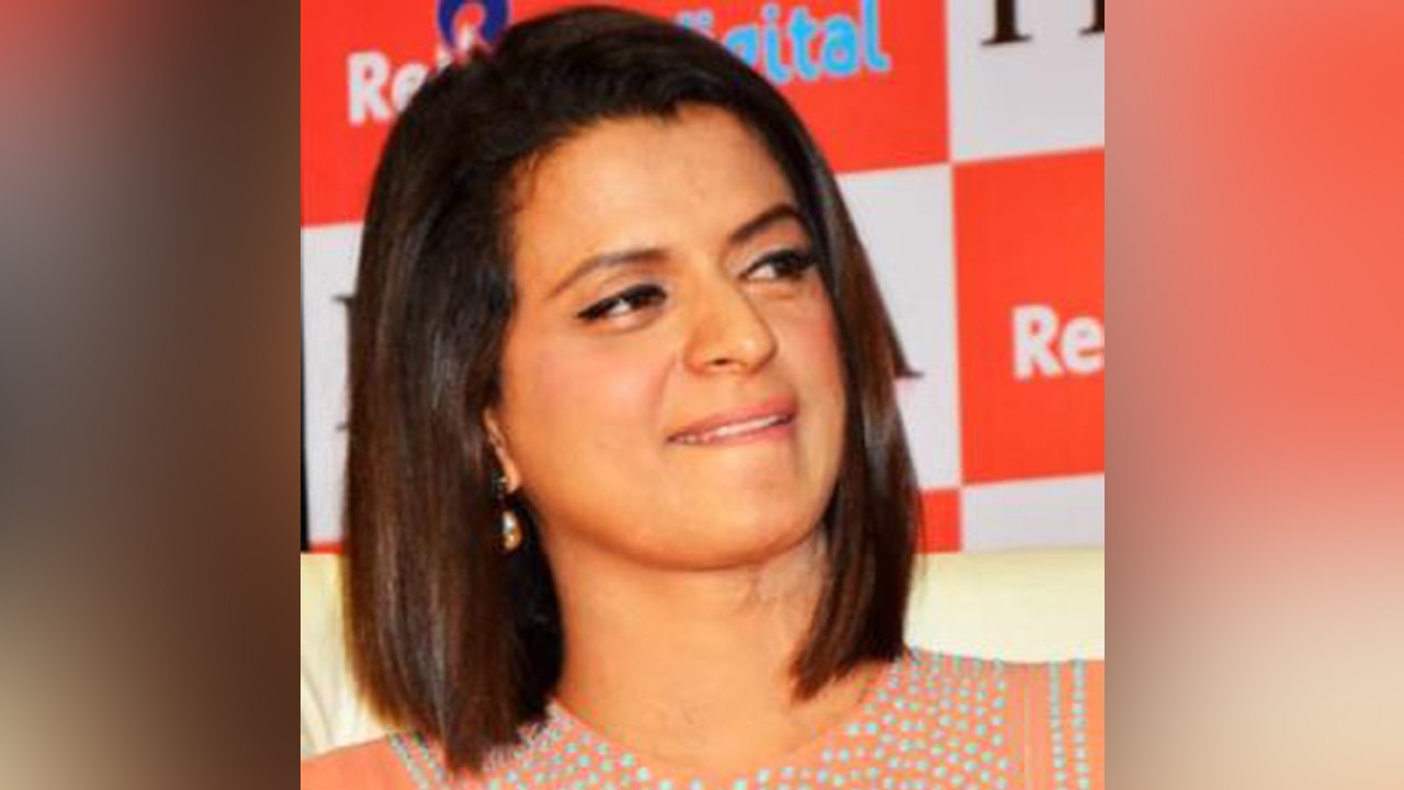 Kangana Ranaut's sister Rangoli warns Hrithik o...