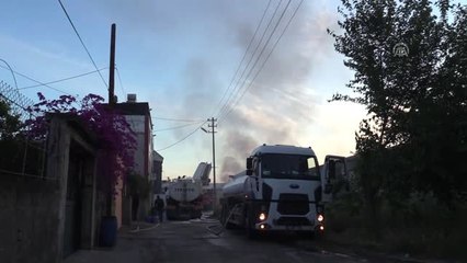 Adana'da Geri Dönüşüm Fabrikasında Yangın (2)