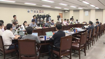 최저임금 공익위원 9명 중 8명 사퇴...현 체계로 심의 / YTN