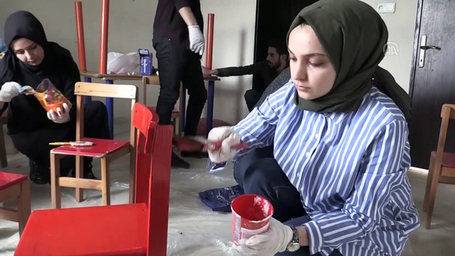 Atıl malzemelerle köy okullarına kütüphane kuruyorlar - AĞRI