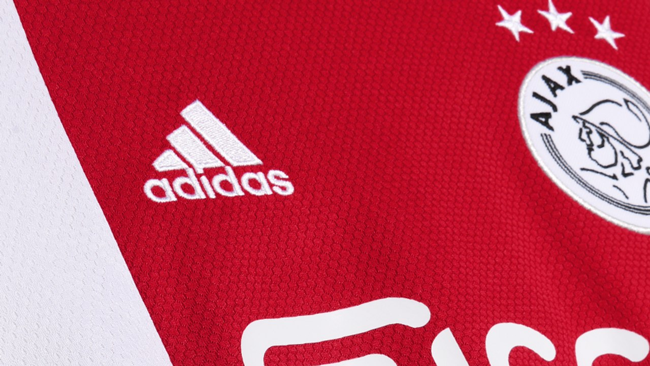 L’Ajax révèle son futur maillot domicile juste après son élimination suprise