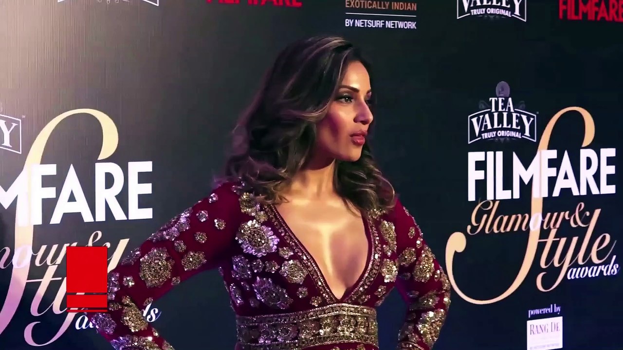 Bipasha Basu ki 3rd Anniversary Celebrations...