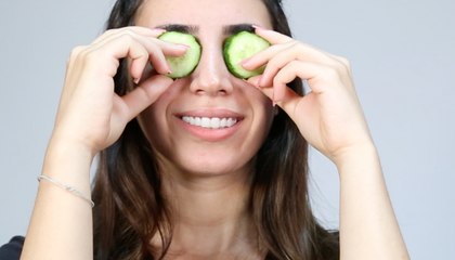 خطوات العناية بالبشرة على طريقة نادين نجيم