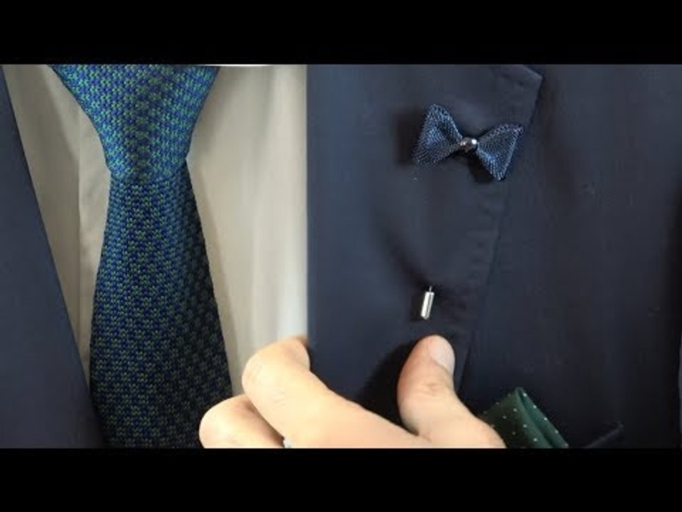 Yaka İğnesi Nasıl Takılır?