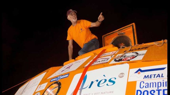 Jean-Jacques Savin, ancien militaire de 72 ans, a réalisé l’exploit de traverser l’Atlantique dans un tonneau