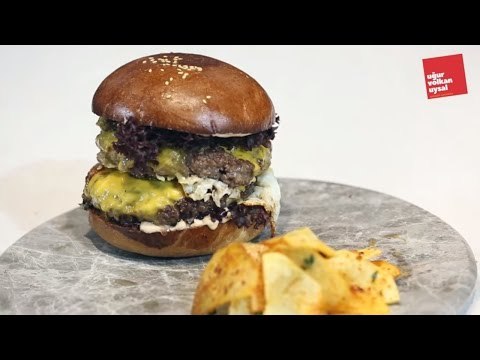 Yumurtalı Steak Burger (Enfes Yemek Tarifleri)