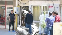 İzmir İki Arkadaş Evlerinde Silahla Öldürülmüş Olarak Bulundu -2