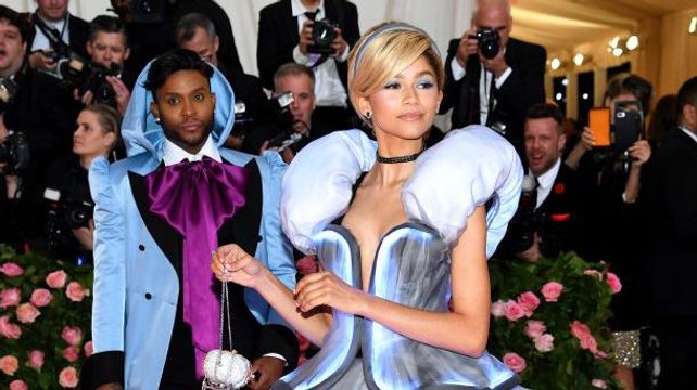 Zendaya's Cinderella Gown Fully Lit Up the Met Gala