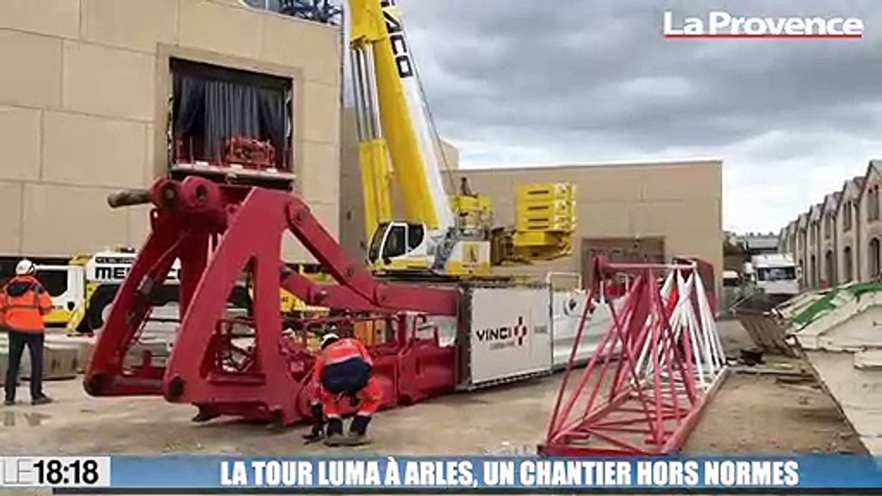 Arles : la grande grue de la tour Luma est démontée