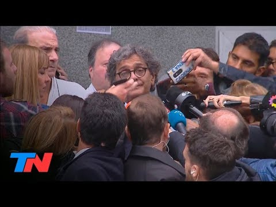 Parte médico del diputado Olivares: "Se encuentra en terapia intensiva en estado crítico"