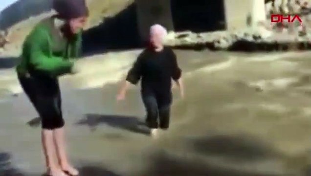 Derede şakalaşan 2 genç kız ölüme böyle gitti