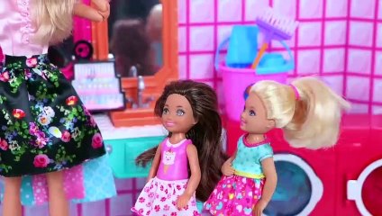 Barbie Baby Doll Plays Hide and Seek in the Grocery Shop!