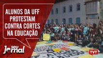 Alunos e professores da UFF protestam contra cortes na educação